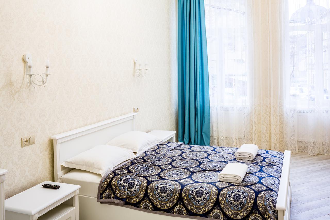 Leogrand Vip Apartments On Udatnogo 4 利沃夫 外观 照片