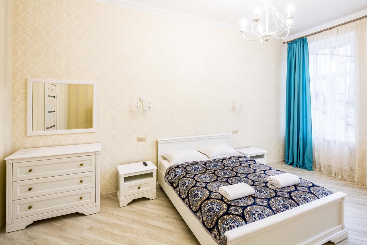 Leogrand Vip Apartments On Udatnogo 4 利沃夫 外观 照片